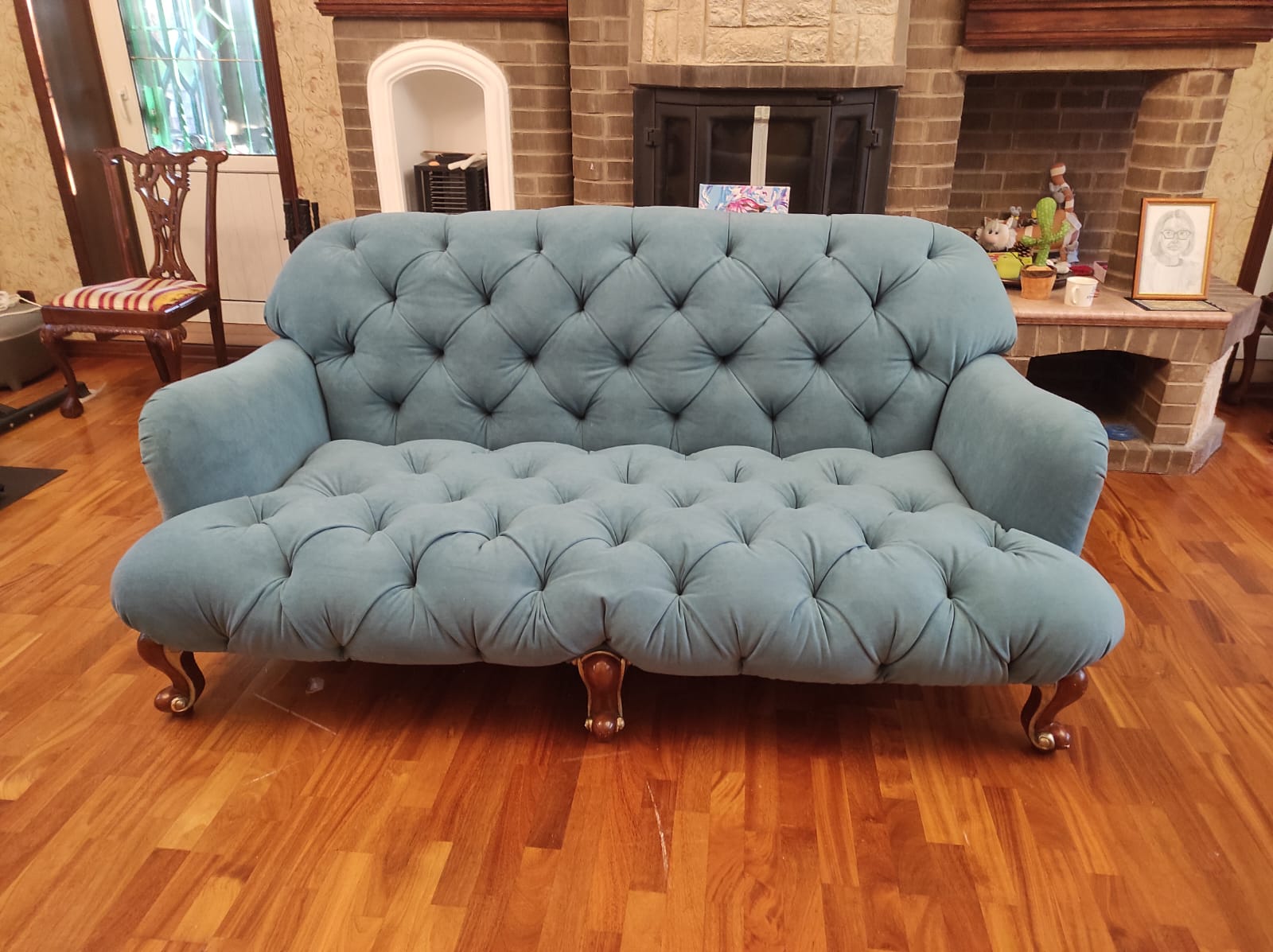 Обивка дивана. Камышин