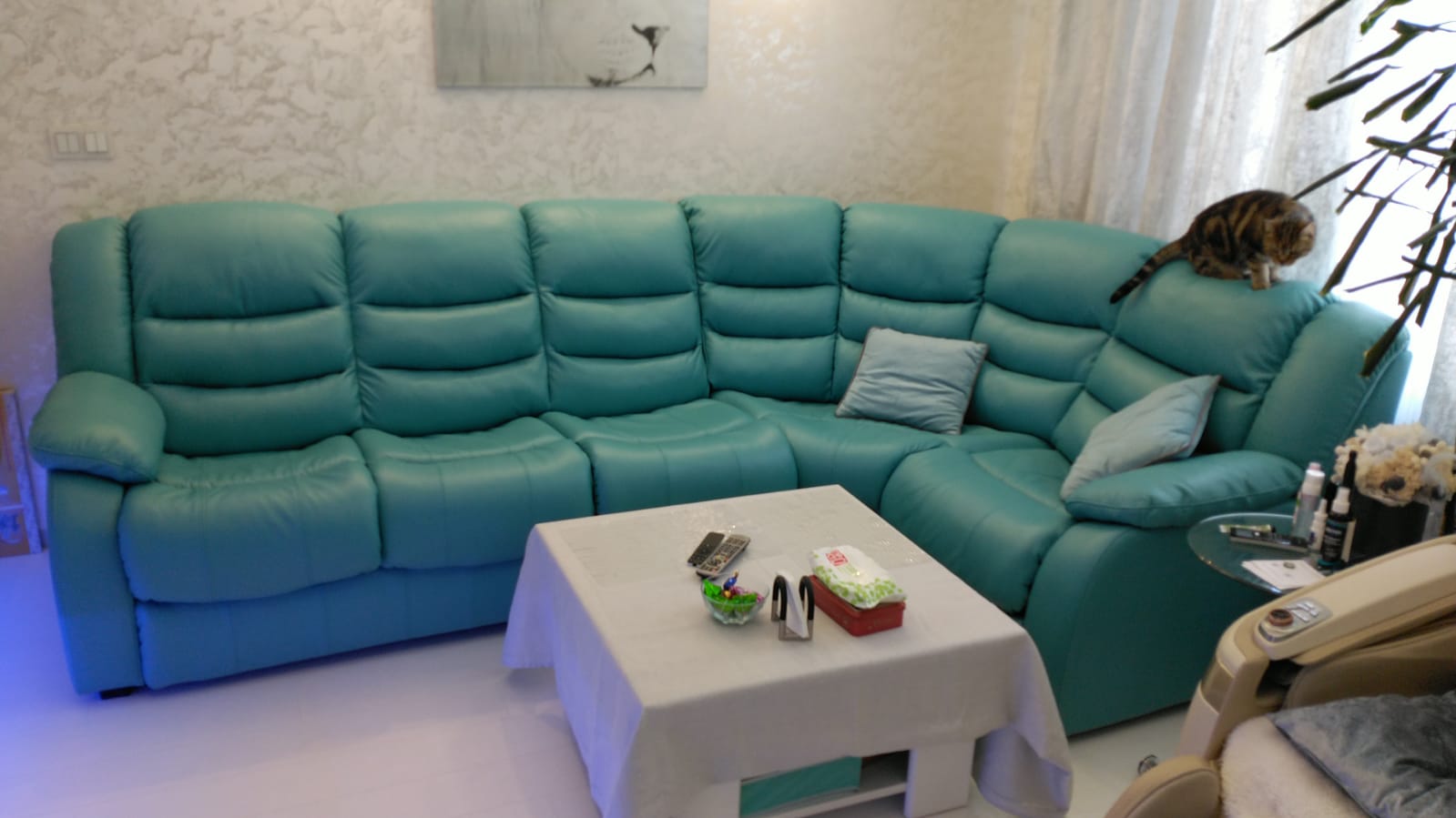 Перетяжка дивана на дому. Камышин